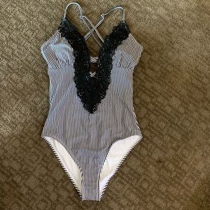 CUPSHE One Piece Bathing Suit